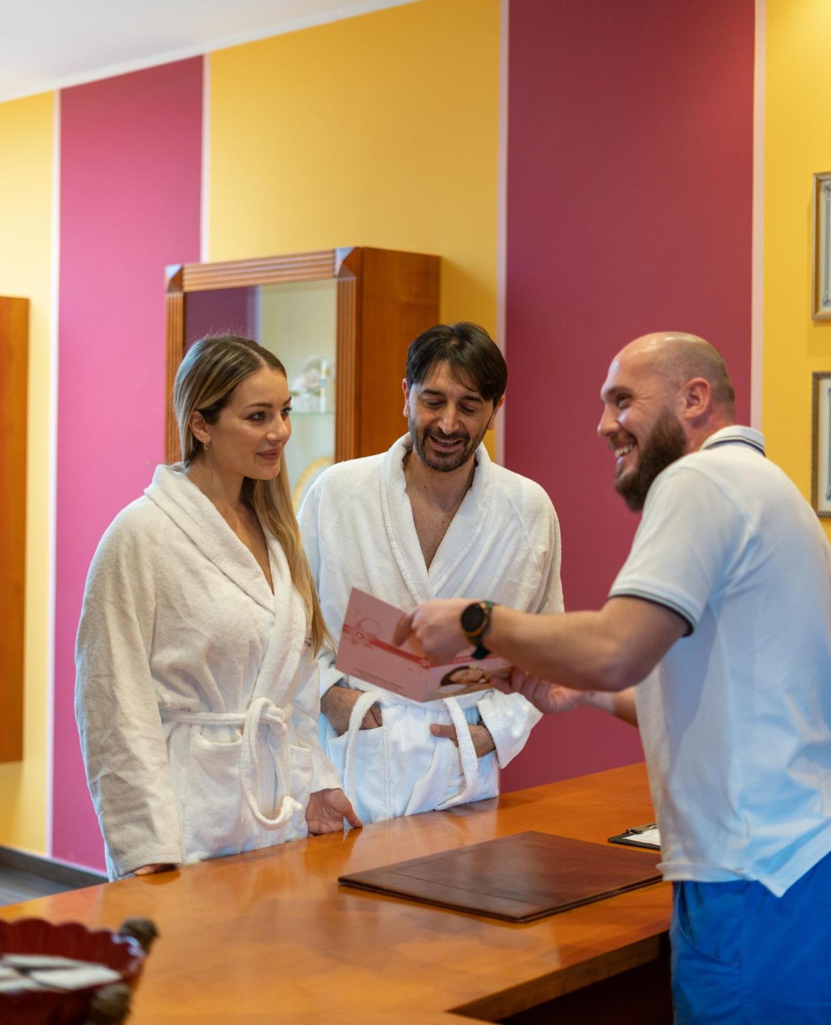 Domus Hotel Bagnoli Del Trigno Экстерьер фото