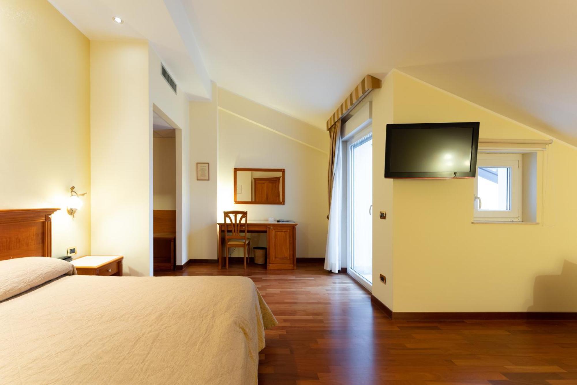 Domus Hotel Bagnoli Del Trigno Экстерьер фото